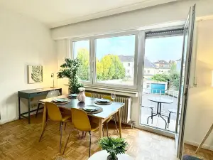 Elegant one bedroom w private terrace