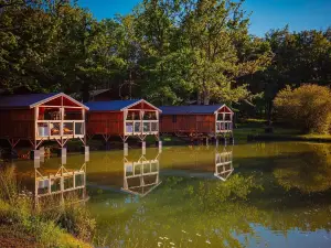 Whaka Lodge