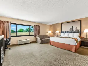 Super 8 by Wyndham Elgin