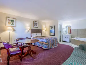 Whispering Pines by Hotel O Whitestone VA