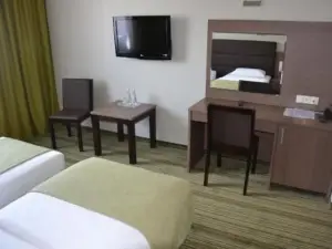 Hotel Pod Dębem