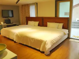 Hotel Rainbow