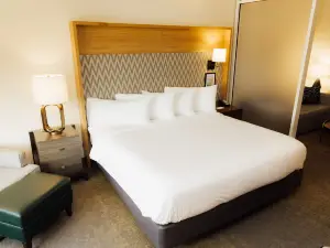 Holiday Inn & Suites Hopkinsville - Convention Ctr