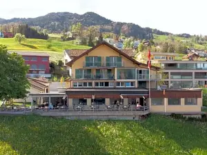Hotel Roggerli