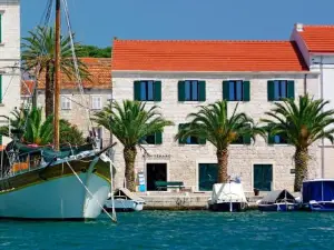 Boutique Rooms Kastel Ismaeli