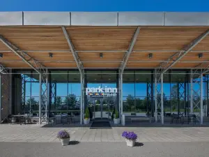 Park Inn by Radisson Oslo Airport Hotel West