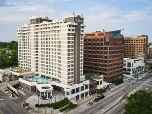 Hilton Kansas City Country Club Plaza