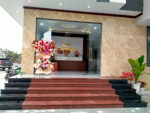 Khách Sạn Toàn Phát Dốc Lếch