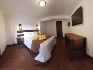 La Cabaña Hotel