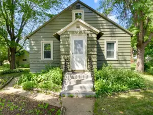 Serene Crosby Cottage 3 Mi to Serpent Lake!