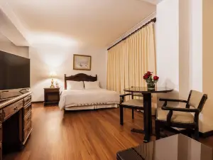 El Rey Palace Hotel