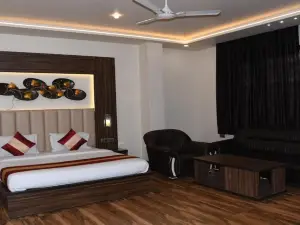 Hotel Vibharaj Palace - 호텔 비바라즈 팔레스