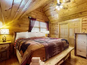 Pine Rock Cabin