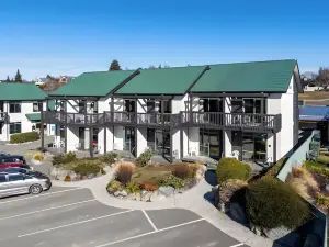 Lake Tekapo Village Motel