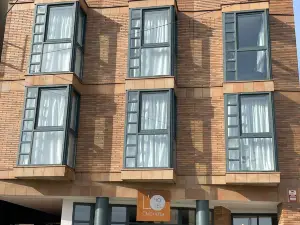 โฮเทล โอเรเนตา - กิโรเนลลา