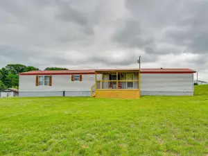Kentucky Vacation Rental Half-Mi to Mammoth Cave!