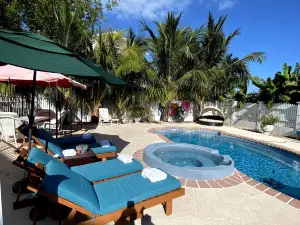 Eco Friendly Secluded OceanView Pool near Key West