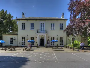 The Elms Hotel