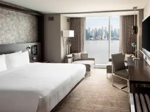 Envue, Autograph Collection