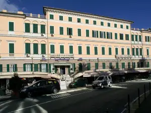 Hotel Mediterranee