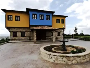 Estate Kalaitzis