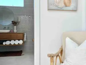 Thunder St Cottage Light Bright Home