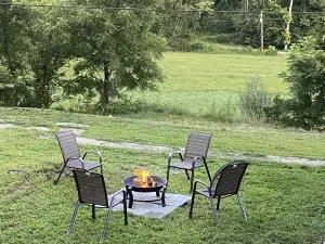 Private Cottage Near The Lake with 3 bedrooms, 2 baths, and a gameroom!