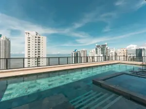 Arcadia Condo Suites