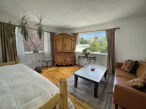 Rocky Mountain Inn