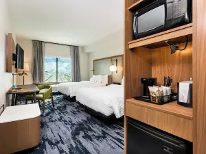 แฟร์ฟิลด์ อินน์แอนด์สวีทส์ บายแมริออท เครสต์วิว