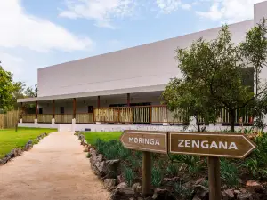 Aha Lesedi African Lodge & Cultural Village