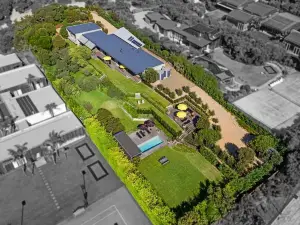 Luxury Portsea Sanctuary   Gas Heat Pool   Gardens