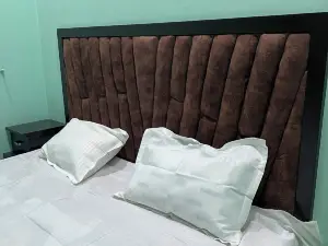 Hotel Datia Comfort Inn