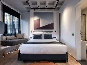 コニアマアクロポリス