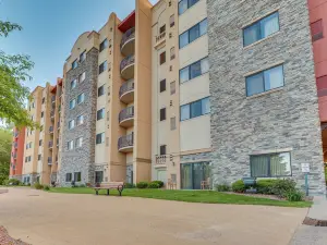 Wisconsin Dells Resort Condo w/ 2 Fireplaces