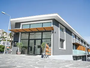 UrbanBay Hotel & Spa