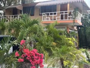 Casita de las Flores