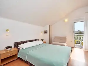 อพาร์ตเมนต์ โทมา