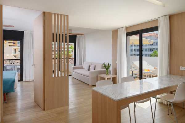 Hotel Parque La Paz Promo Code