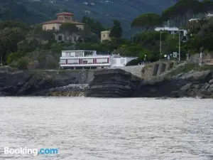 Hotel La Scogliera