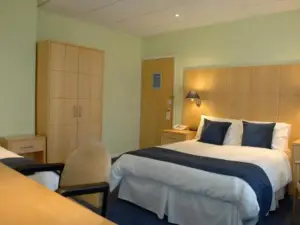 Lysses House Hotel