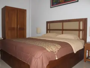 Guest House Eboni Madiun
