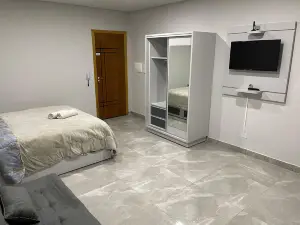Novo Apartamento Studio a Poucos Passos do Paraguai - Vila Portes