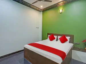 OYO Flagship 811266 Hotel Anand