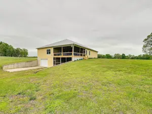 Family-Friendly Russell Springs Home w/ Game Room!