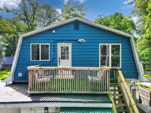 The Jetty Upper Rooms Getaway on Croton Dam Pond.