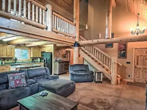 Relaxing Lake Retreat • Pool • Hot Tub • Fire Pit • Game Room