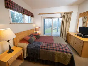 2Br Solitude -Ski-in, Ski-Out Access to Promenade Trail 2 Bedroom Condo by RedAwning