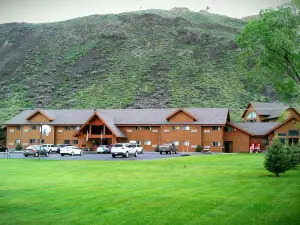 Yellowstone Village Inn and Suites