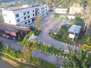 Bouasavan Hotel